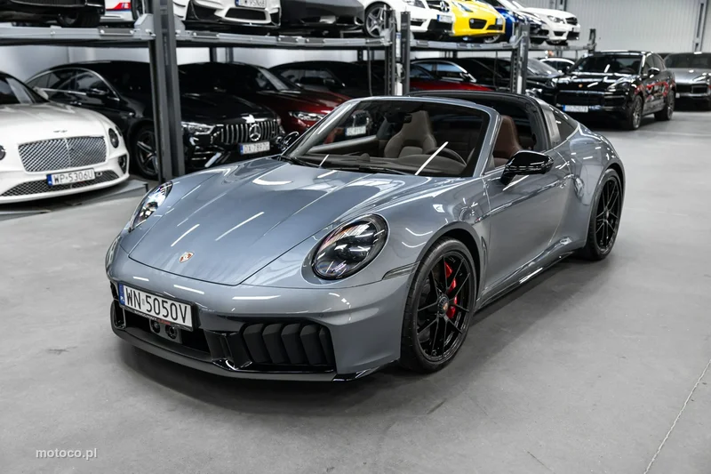 Porsche 911 992 42