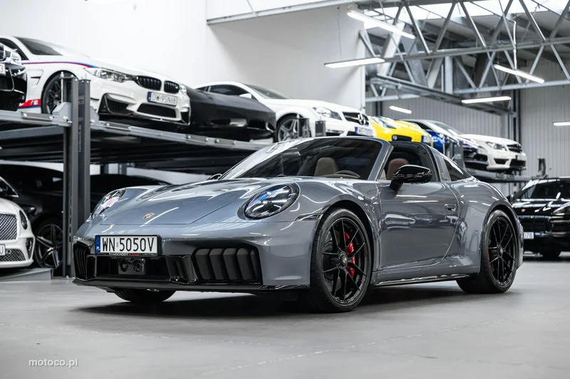 Porsche 911 992 43