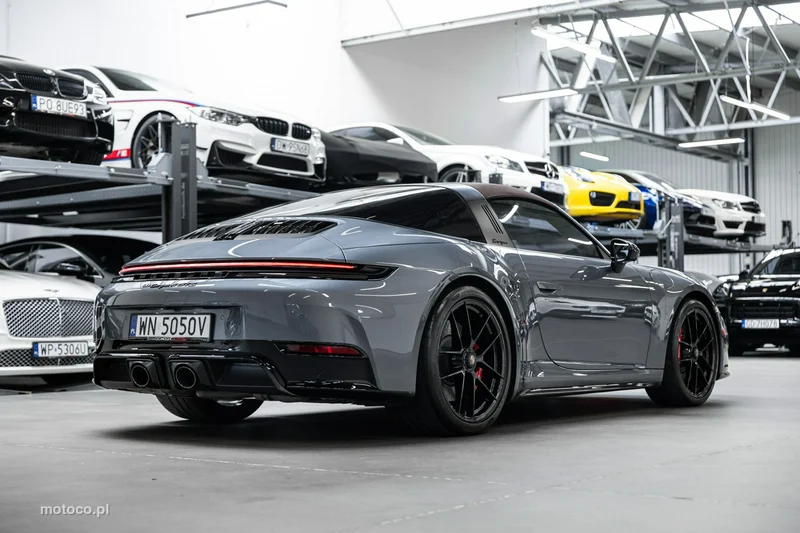 Porsche 911 992 50