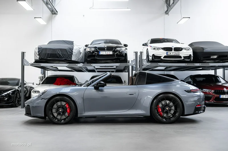 Porsche 911 992 6