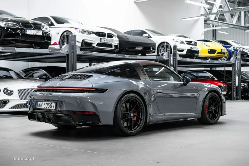 Porsche 911 992 51