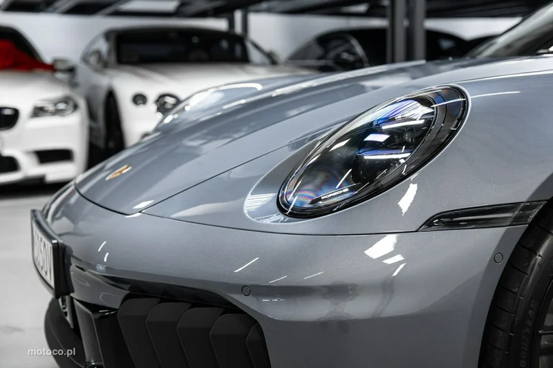 Porsche 911 992 56