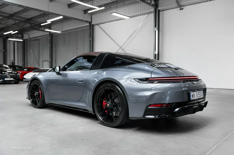 Porsche 911 992 7