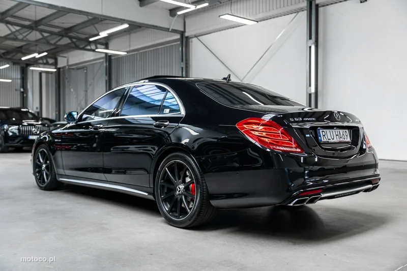 Mercedes-Benz Klasa S W222 S 63 AMG 44