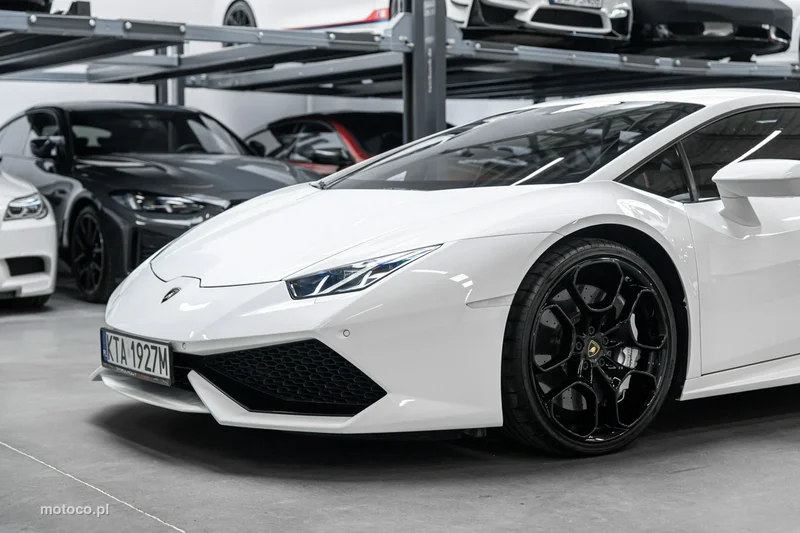 Lamborghini Huracan 11