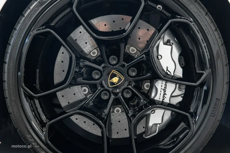Lamborghini Huracan 15