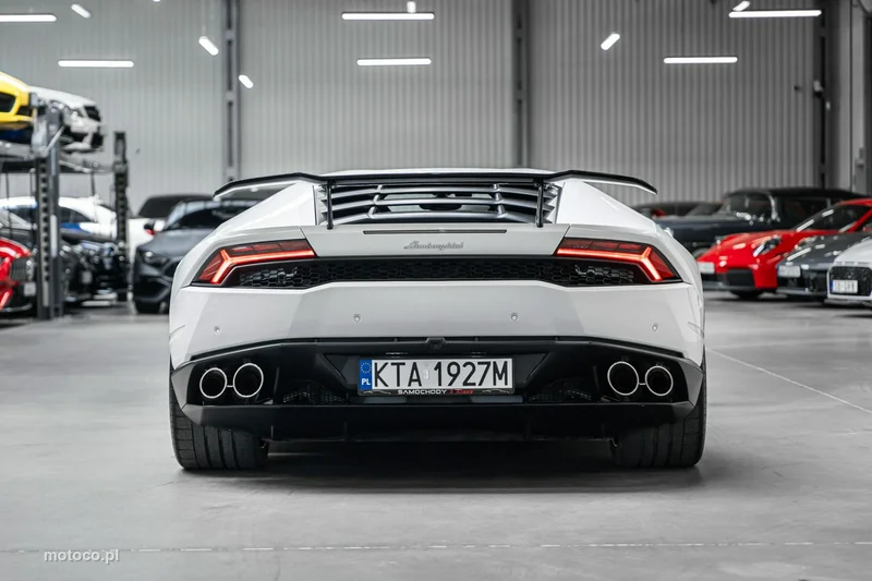 Lamborghini Huracan 8