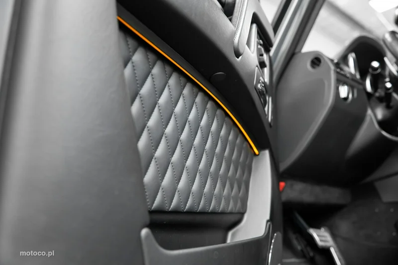 Mercedes-Benz Klasa G W463 G 63 AMG 32