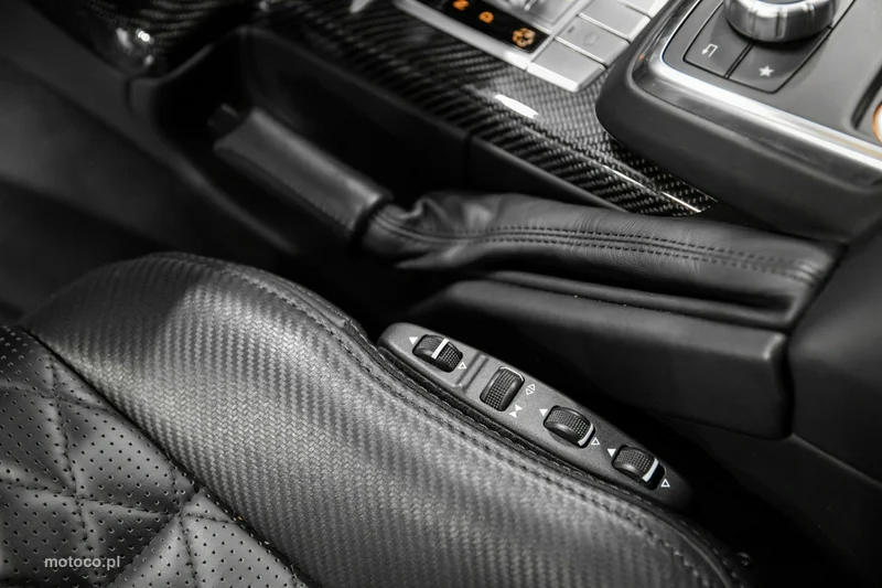 Mercedes-Benz Klasa G W463 G 63 AMG 64