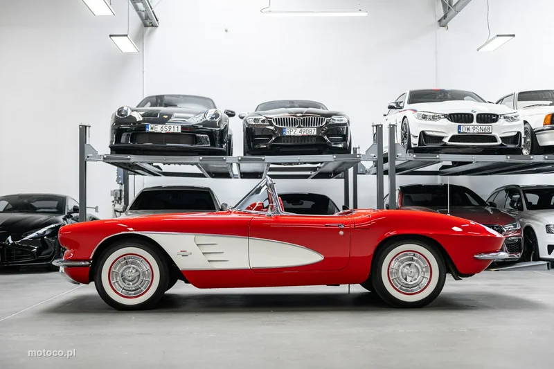 Chevrolet Corvette 56