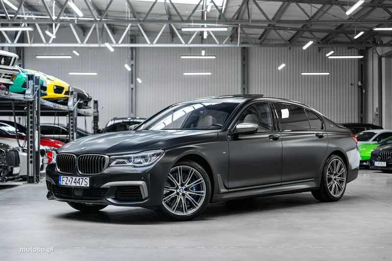 BMW M760