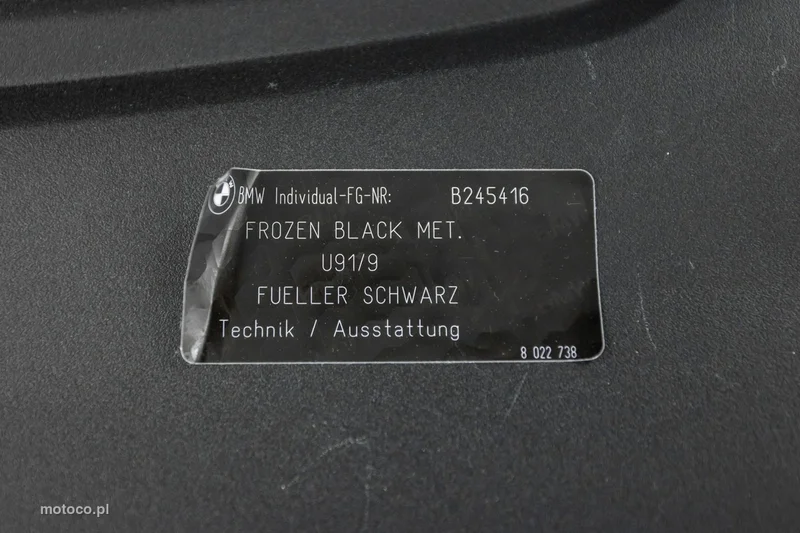 BMW M760 20