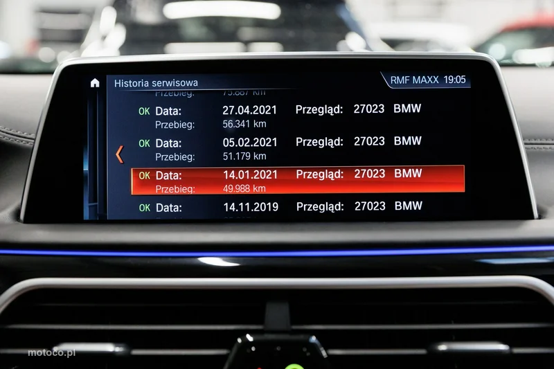 BMW M760 39