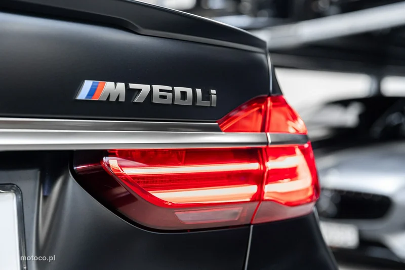 BMW M760 48