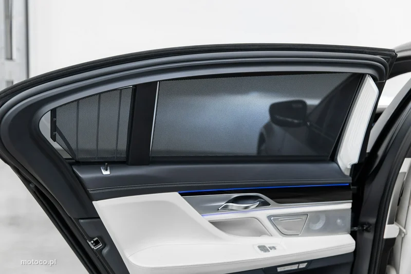 BMW M760 62