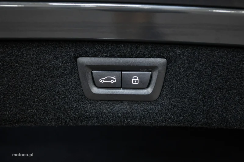 BMW Seria 8 G14 840 54