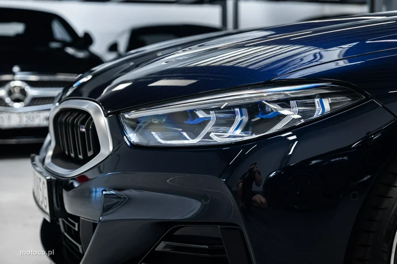 BMW Seria 8 G14 850 12