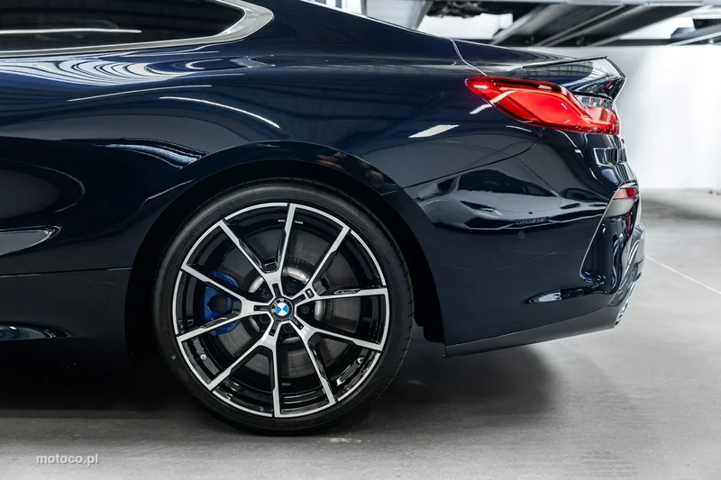 BMW Seria 8 G14 850 16