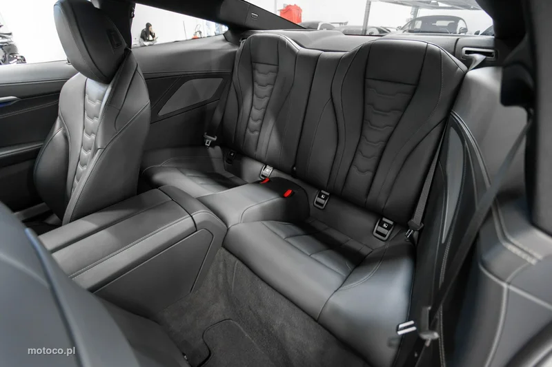 BMW Seria 8 G14 850 23