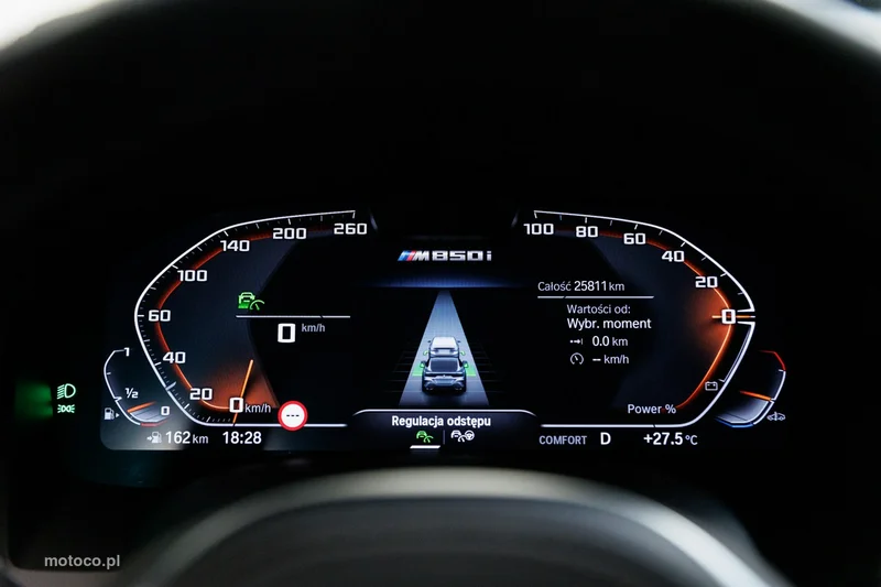 BMW Seria 8 G14 850 36