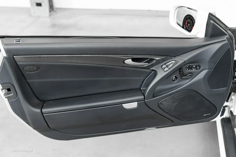 Mercedes-Benz SL R230 63 AMG 32