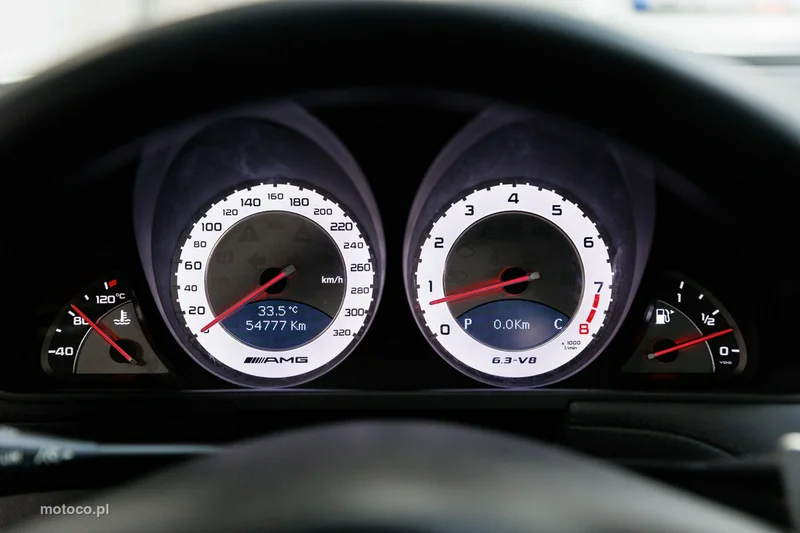 Mercedes-Benz SL R230 63 AMG 39