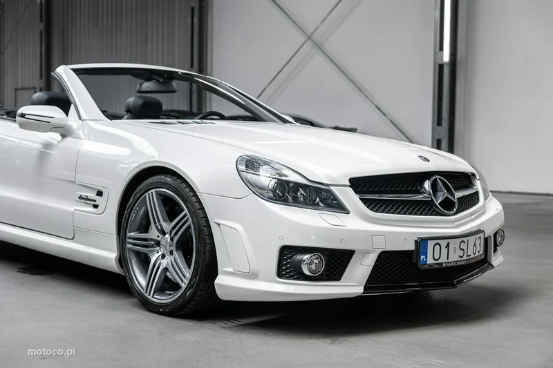 Mercedes-Benz SL R230 63 AMG 52