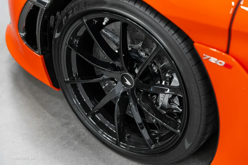 McLaren 720S Spider 21