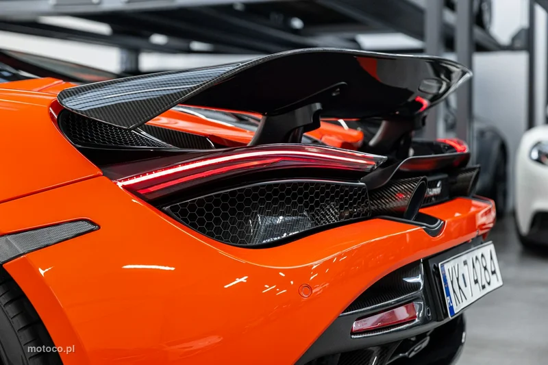 McLaren 720S Spider 24