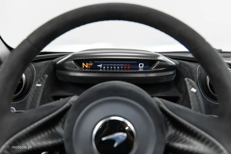 McLaren 720S Spider 35
