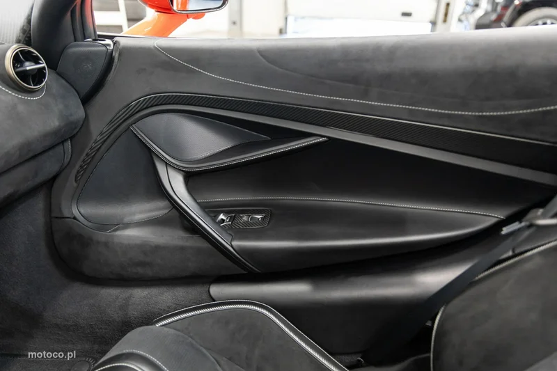 McLaren 720S Spider 69