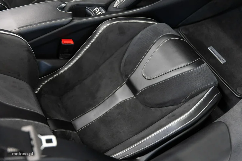 McLaren 720S Spider 77