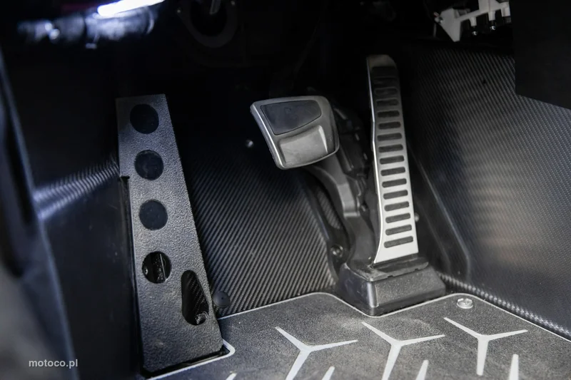 Lamborghini Aventador 35