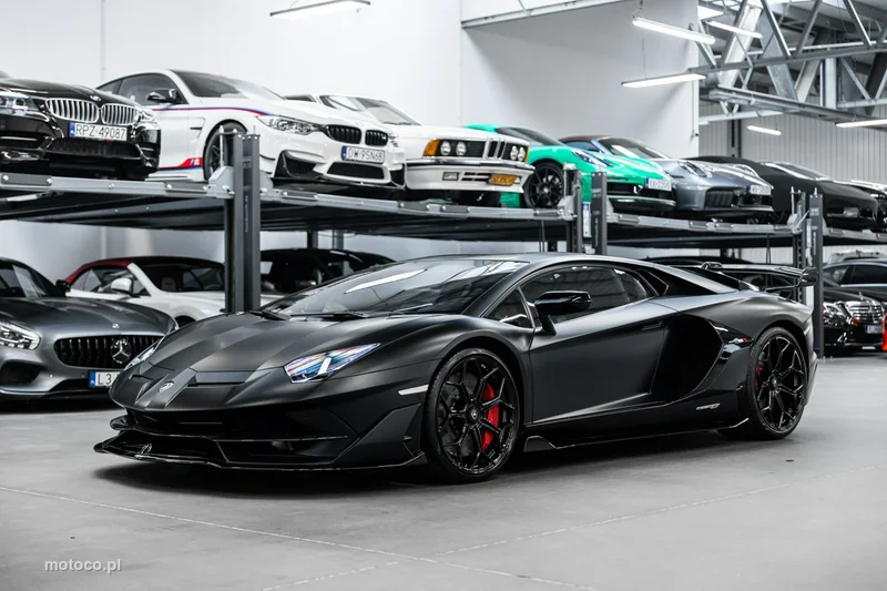 Lamborghini Aventador 42