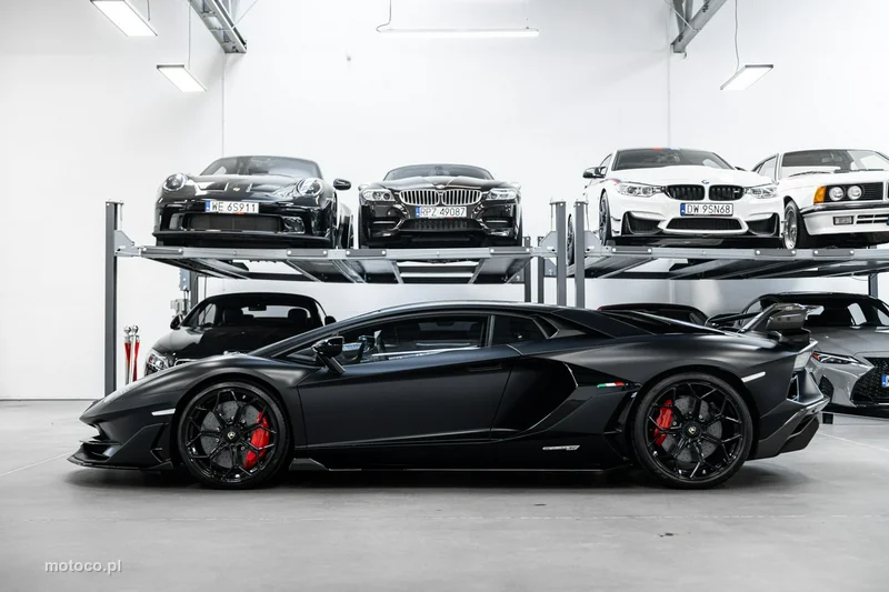 Lamborghini Aventador 43