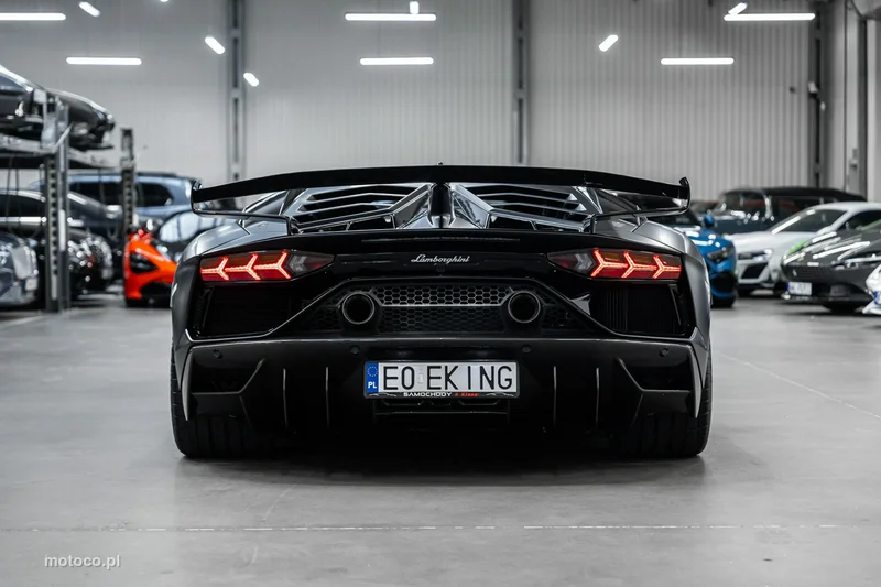Lamborghini Aventador 46