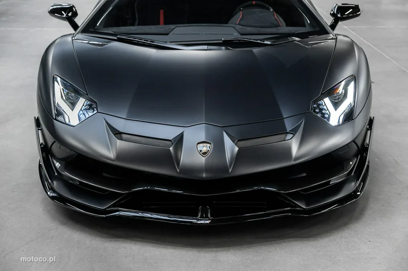 Lamborghini Aventador 51