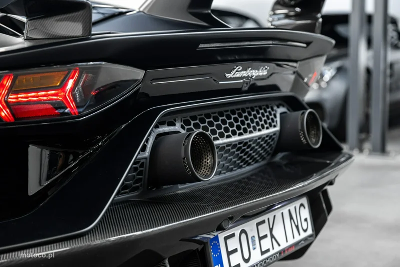 Lamborghini Aventador 58