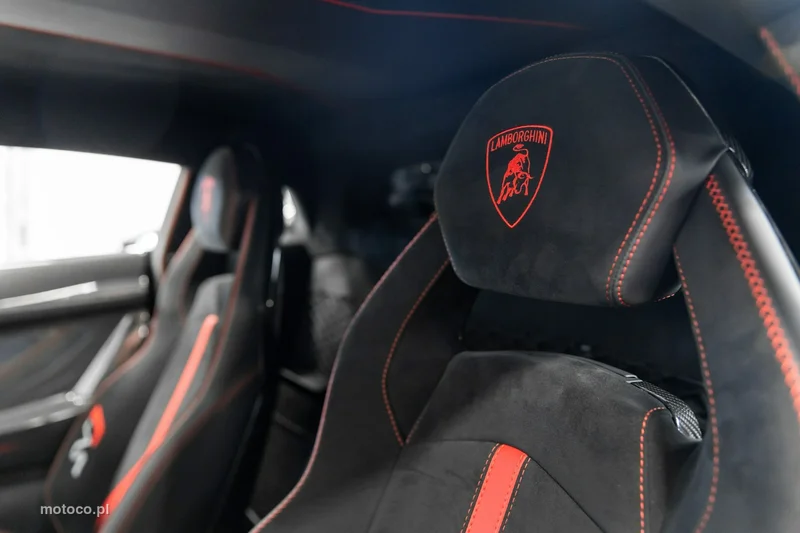 Lamborghini Aventador 69