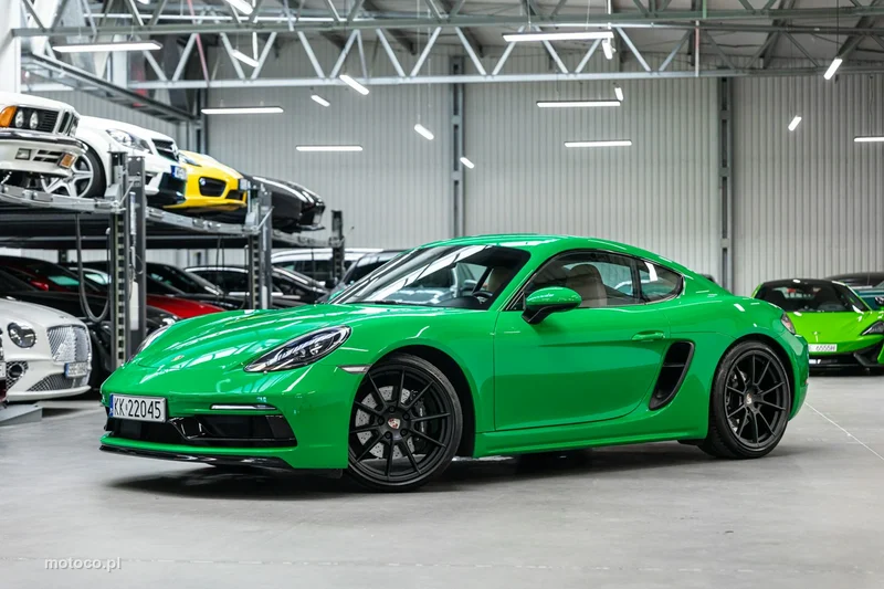 Porsche 718 Cayman 45