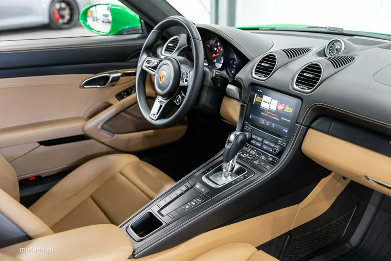Porsche 718 Cayman 60