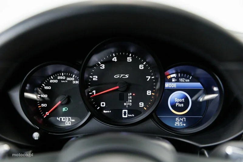 Porsche 718 Cayman 66