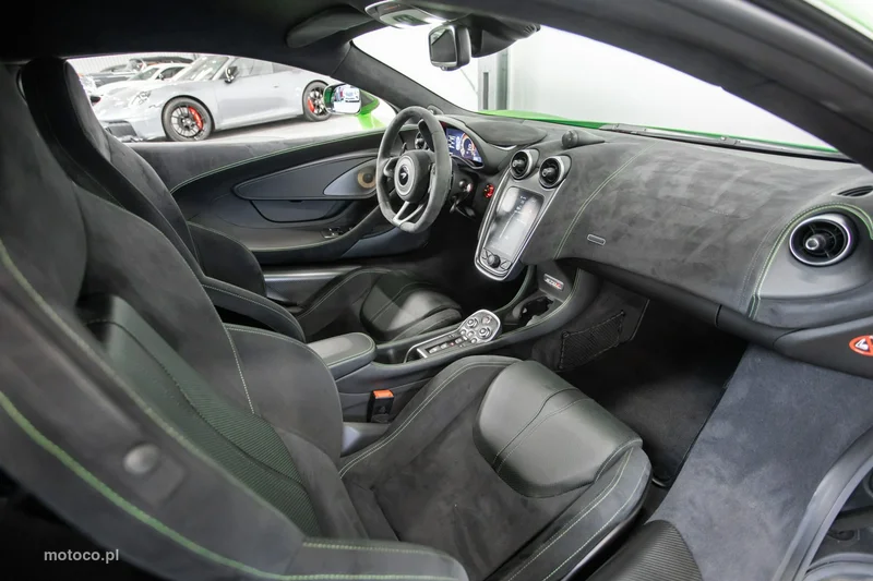 McLaren 570S Coupe 29