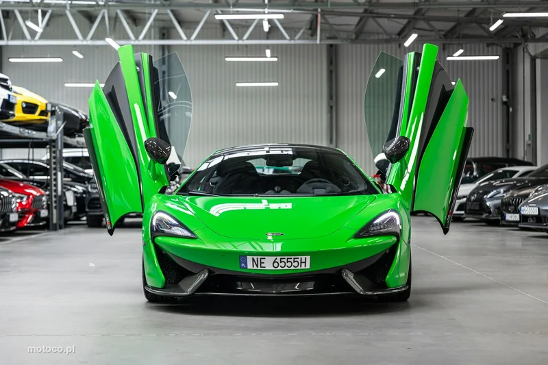 McLaren 570S Coupe 4