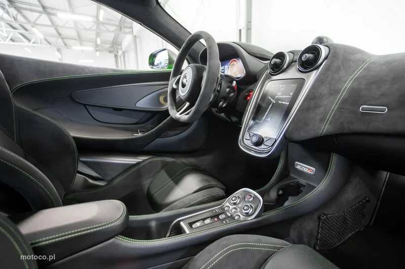 McLaren 570S Coupe 31