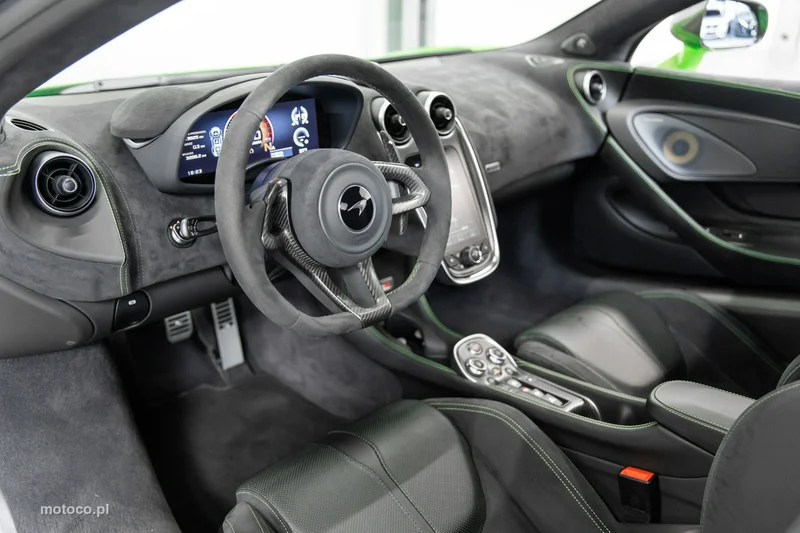 McLaren 570S Coupe 64