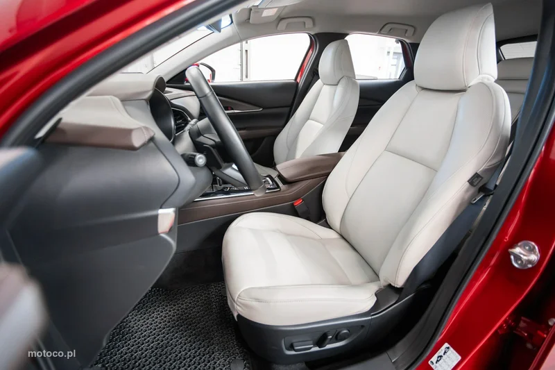 Mazda CX-30 24