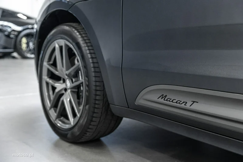 Porsche Macan 95B 14