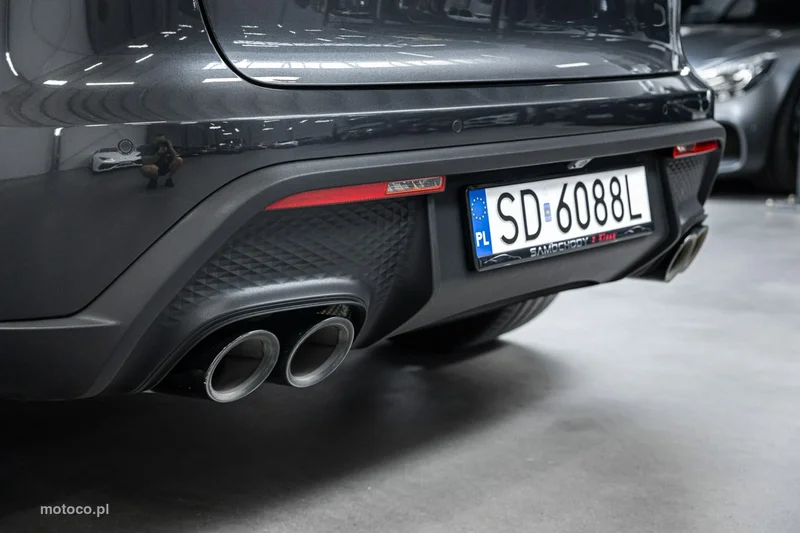 Porsche Macan 95B 21