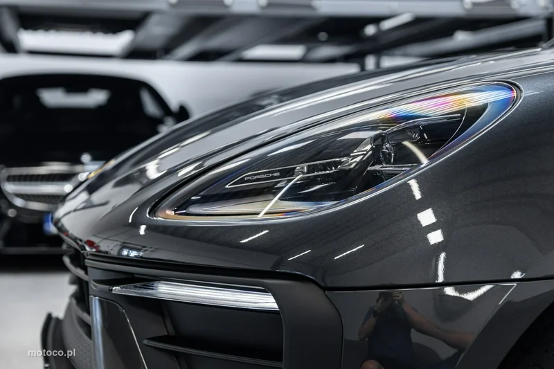Porsche Macan 95B 45